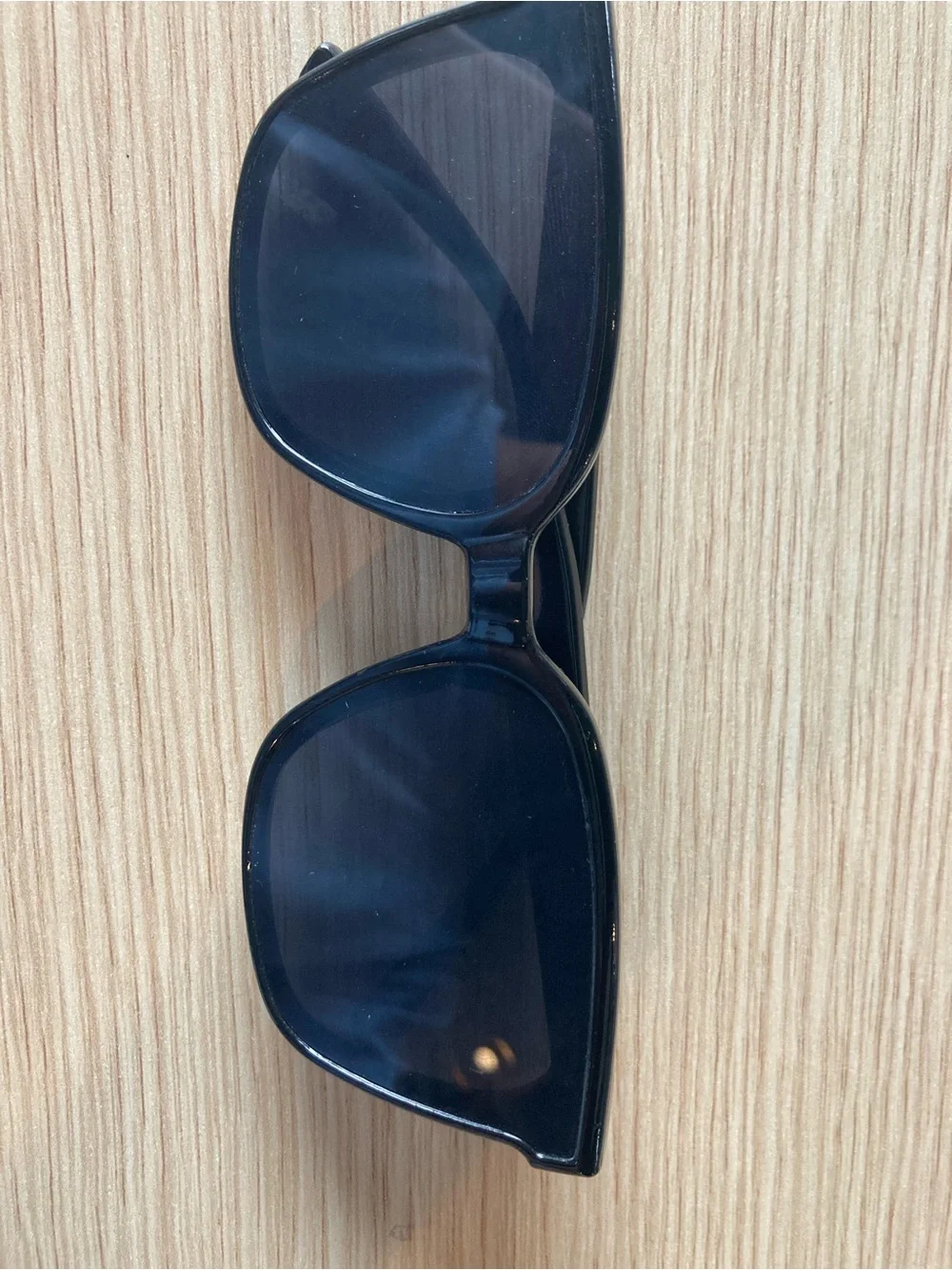 Classic Black Women's Sunglasses - Elegant Everyday Shades